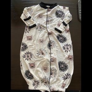 Bestaroo Convertible baby gown